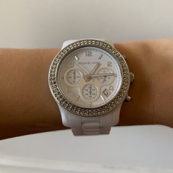 Michael Kors White Ceramic Watch - Picture 1 of 1